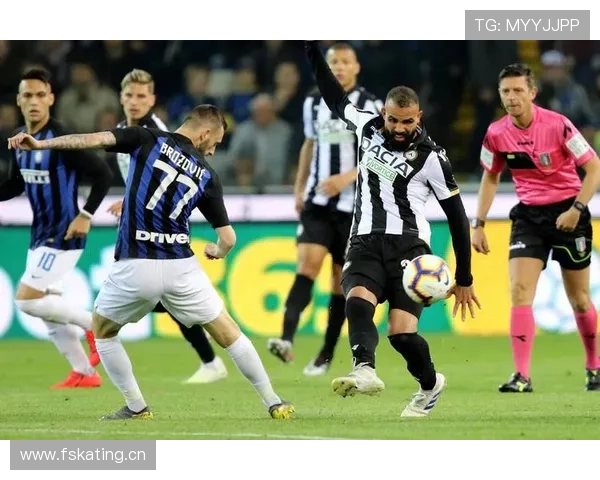 尤文图斯进攻稳定性面临考验,弗拉霍维奇状态起伏如何影响球队整体表现 尤文图斯进攻稳定性面临考验,弗拉霍维奇状态起伏如何影响球队整体表现