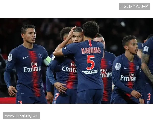 巴黎圣日耳曼关键战接连失利,防守漏洞与稳定性问题逐步反映至争冠形势 巴黎圣日耳曼关键战接连失利,防守漏洞与稳定性问题逐步反映至争冠形势